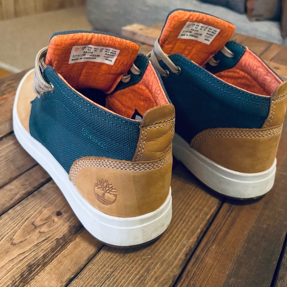 Timberland Chukkas